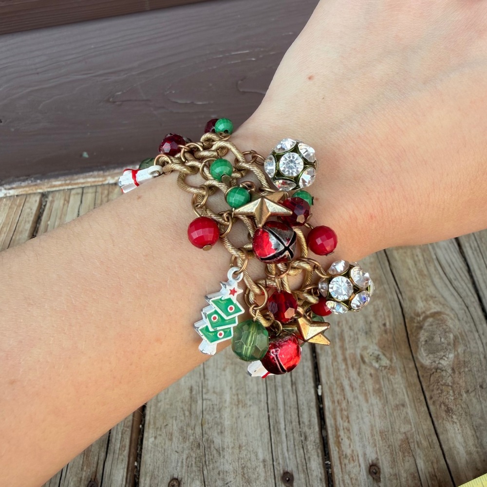 Vtg Christmas Charm Bracelet Gold Tone Chunky Multi Strand Jingle Bell Rhineston